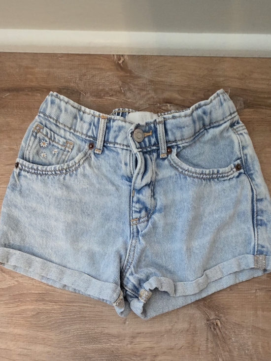 Zara Other - Zara Toddler Girl 6 Daisy Embroidered Light Blue Soft Denim Shorts